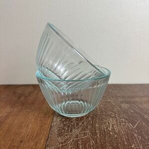 Pair (2) Pyrex 7401 3-Cup Sculpted Aqua‎ Glass Mixing Bowl